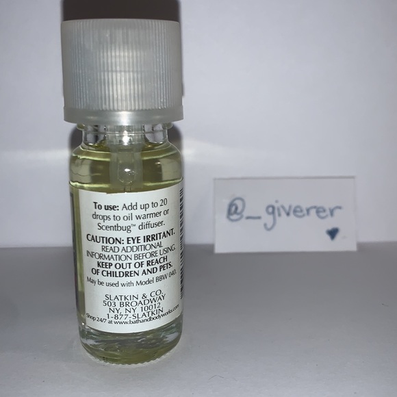 Holly Wreath 🌲 Home Fragrance  Oil - Picture 2 of 8